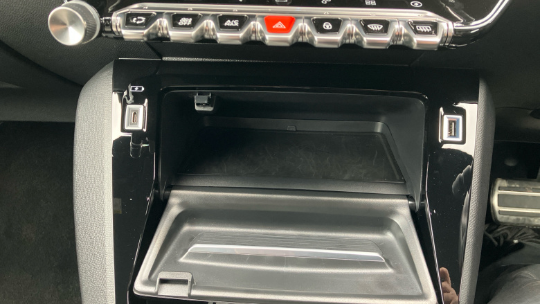 Peugeot 208 100kW GT Premium 50kWh 5dr Auto Electric Hatchback